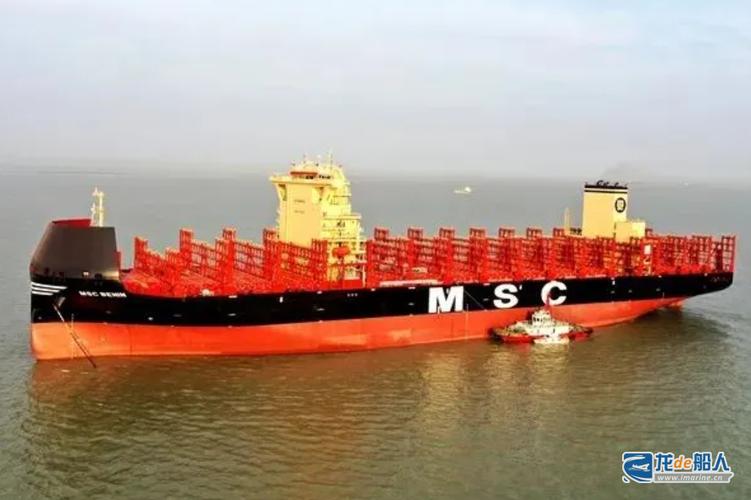 新时代造船命名交付8100teu lng双燃料动力集装箱船